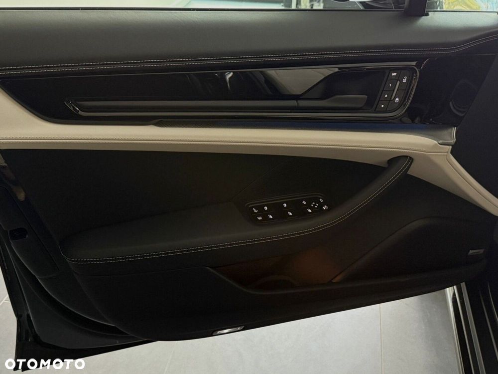 Porsche Panamera - 10