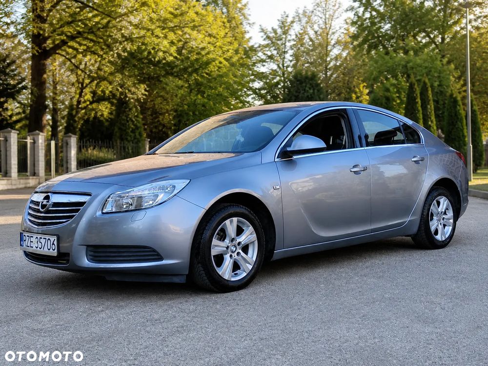 Opel Insignia 1.8 Edition - 1