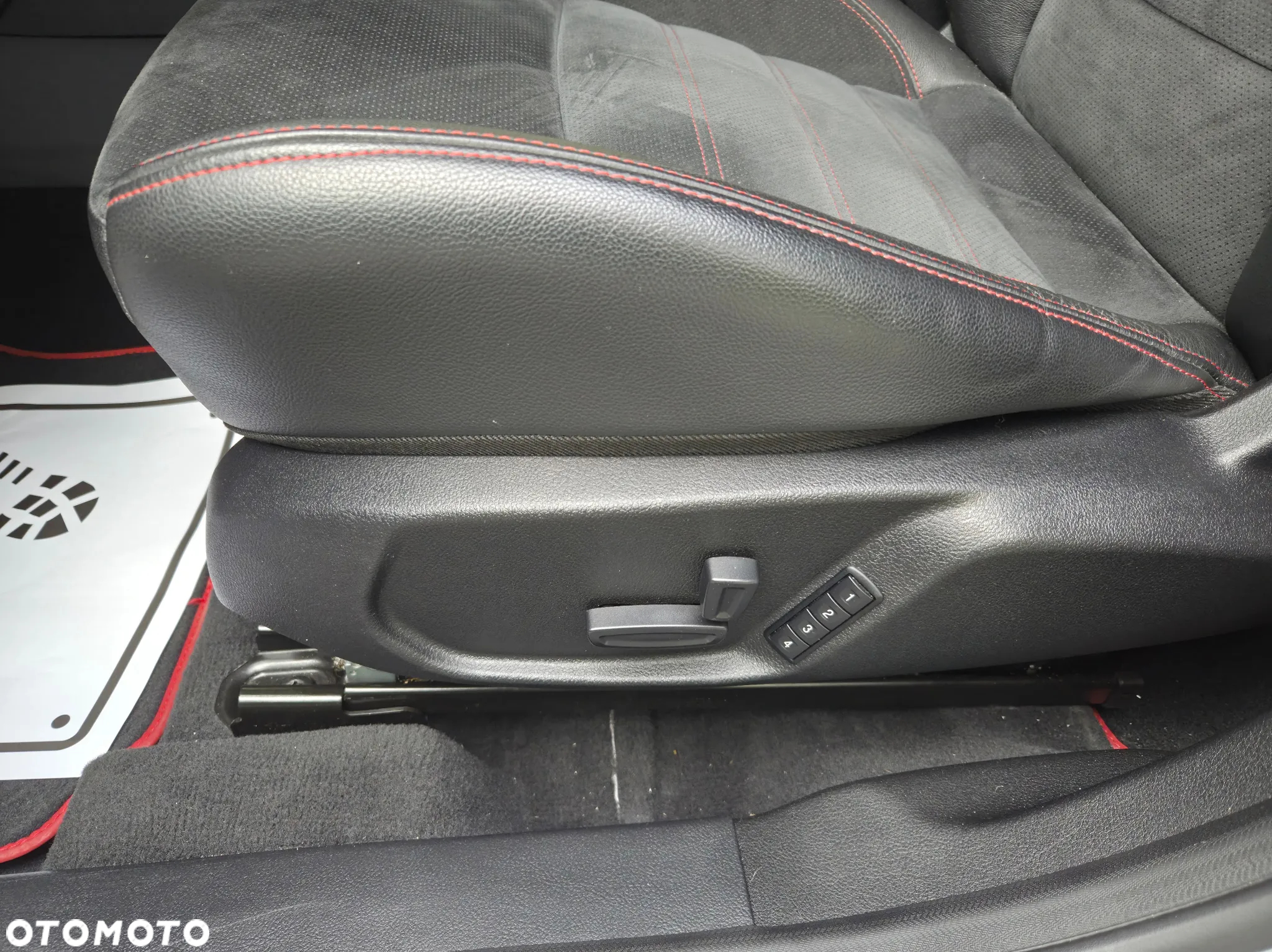 Ford Mondeo 2.0 TDCi Ghia - 25
