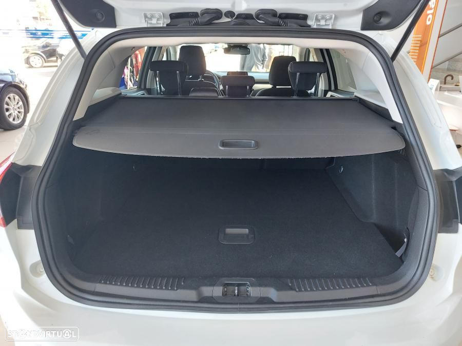 Ford Focus SW 1.0 EcoBoost Business - 40