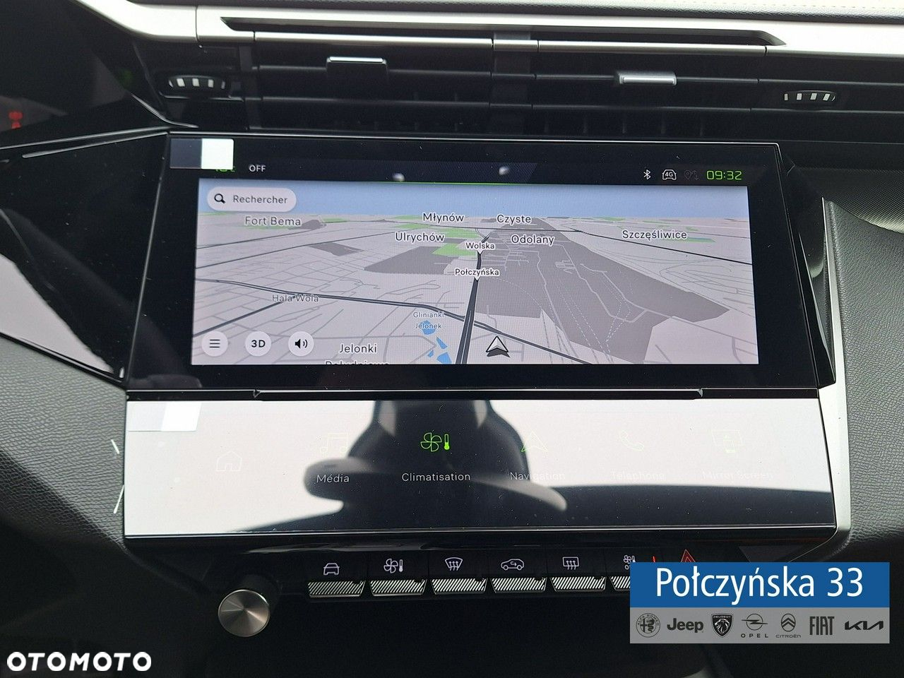 Peugeot 408 - 33