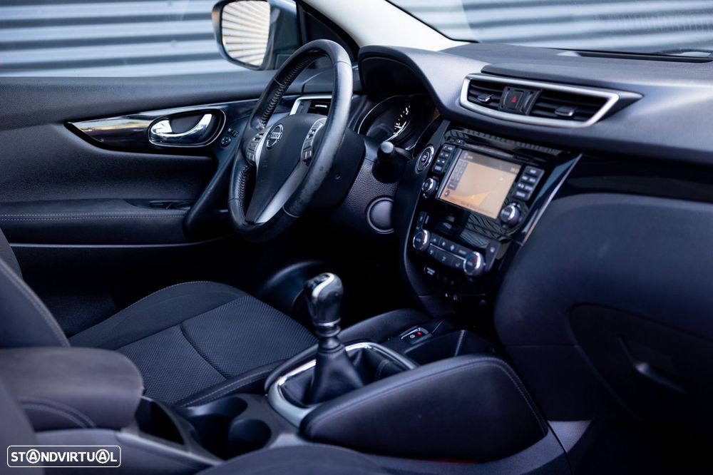 Nissan Qashqai 1.5 dCi N-Connecta - 28