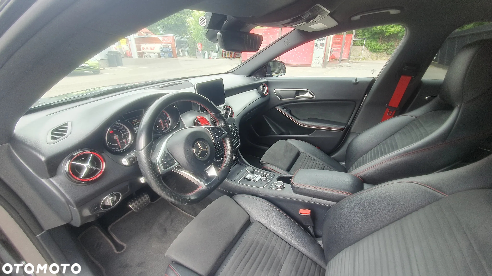 Mercedes-Benz CLA AMG 45 4-Matic - 10