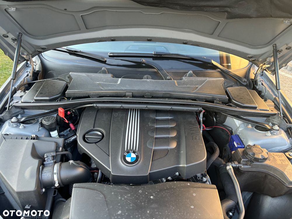 BMW Seria 3 318d DPF Edition Lifestyle - 22