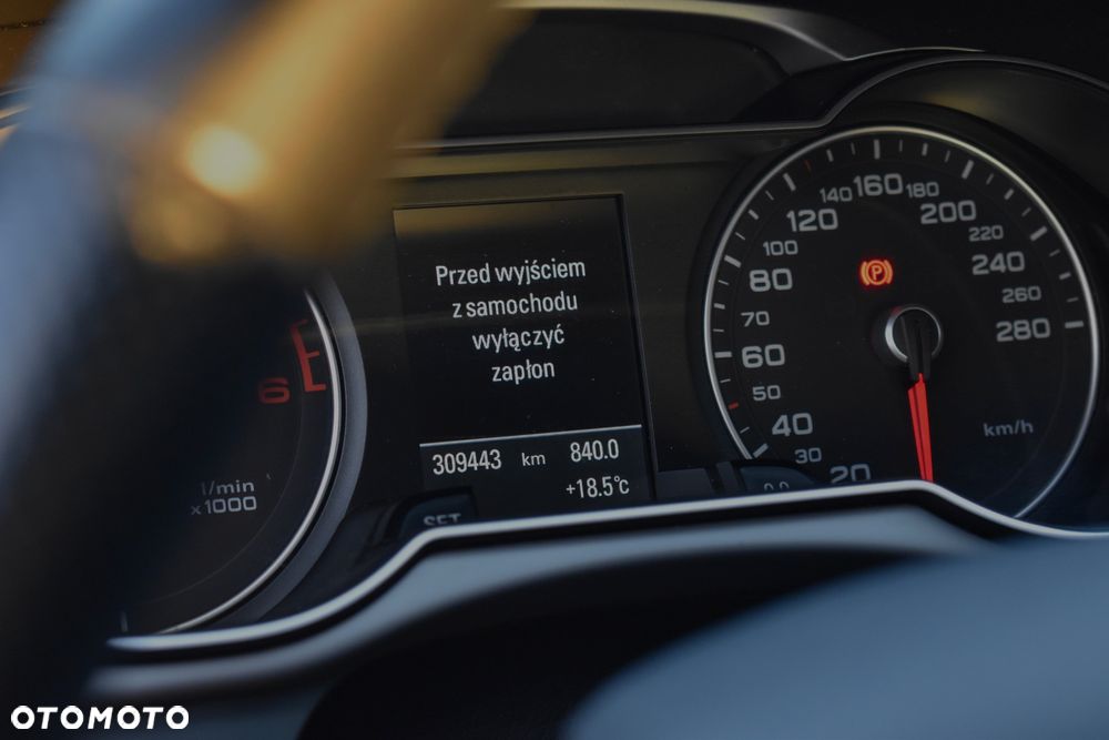 Audi A4 Avant 2.0 TDI - 7