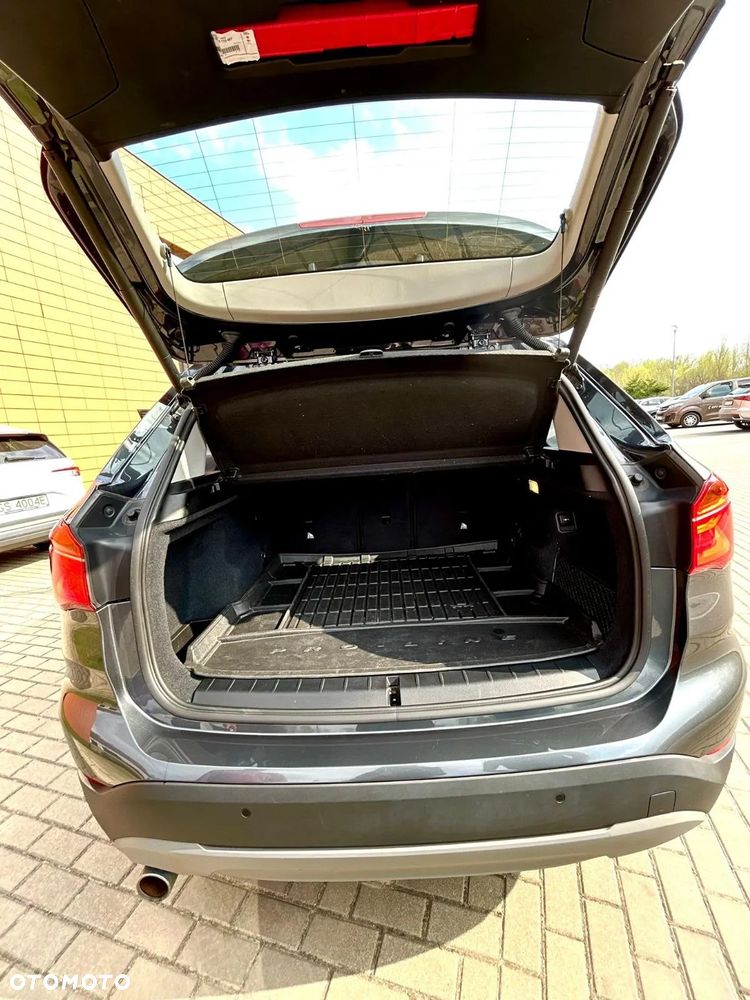 BMW X1 sDrive18d - 15