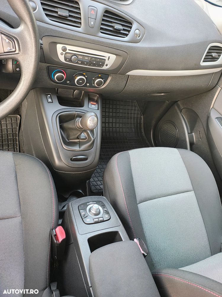 Renault Scenic ENERGY dCi 110 LIMITED - 13