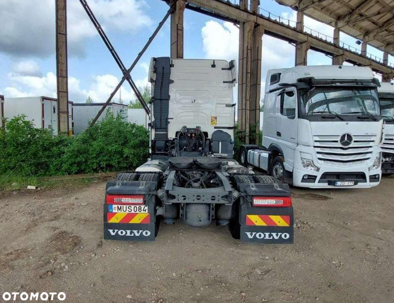 Volvo FH 460 Globetrotter XL i-Save - 4