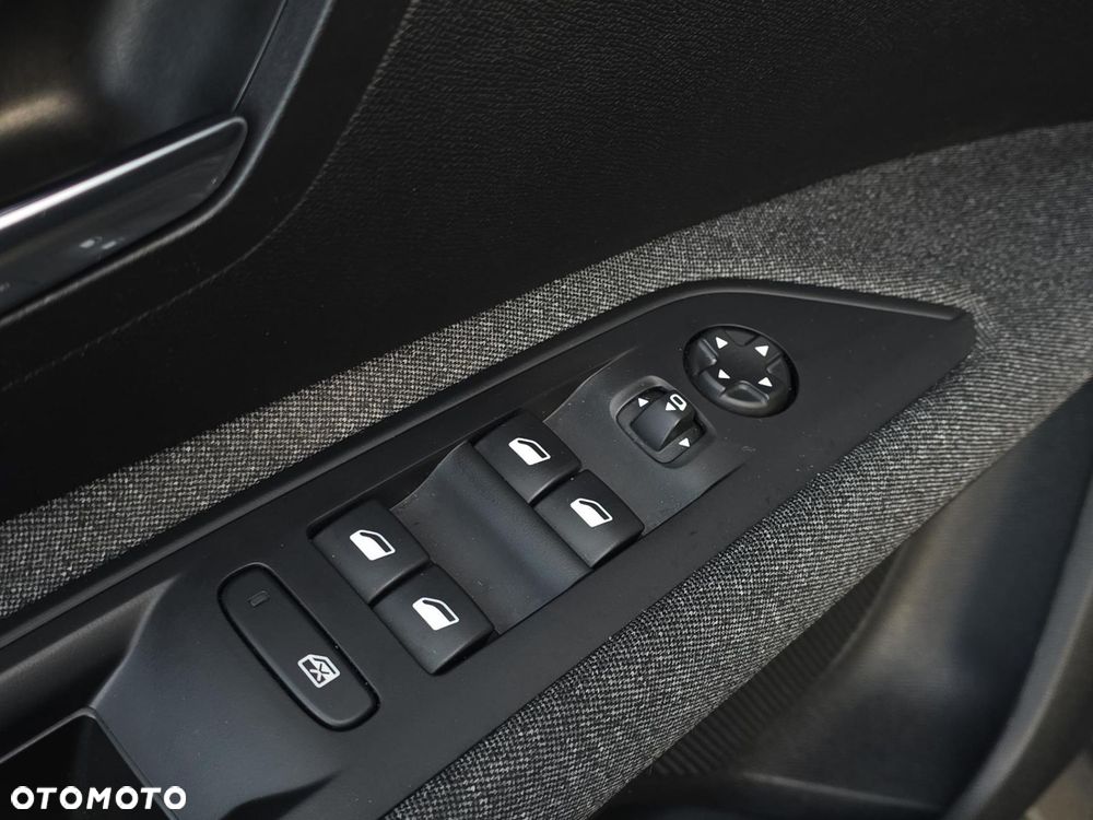 Peugeot 3008 BlueHDi 130 Stop & Start EAT8 Active - 12