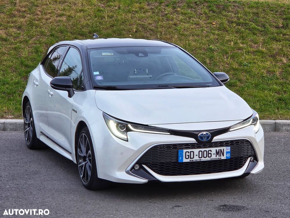 Toyota Corolla 1.8 Hybrid Business Edition - 1