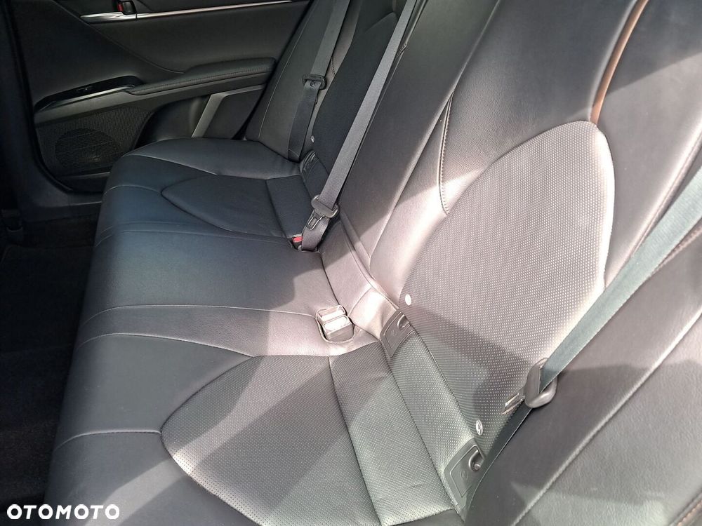 Toyota Camry 2.5 Hybrid Executive CVT - 13