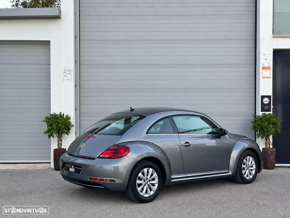 VW New Beetle - 12