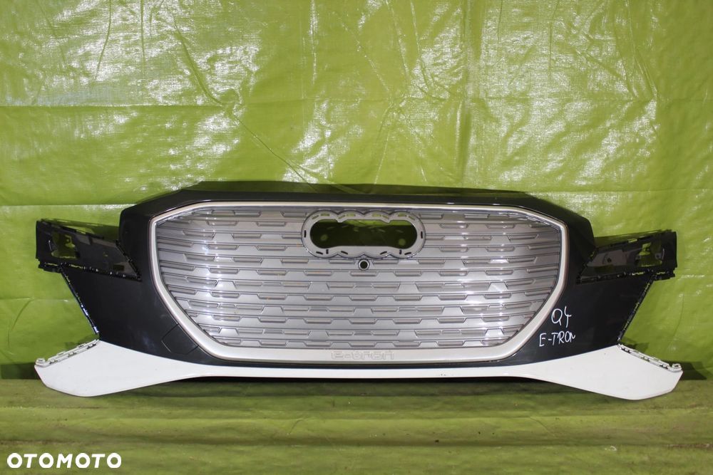 Zderzak przód Audi Q4 e-tron Grill po 2021r. - 1