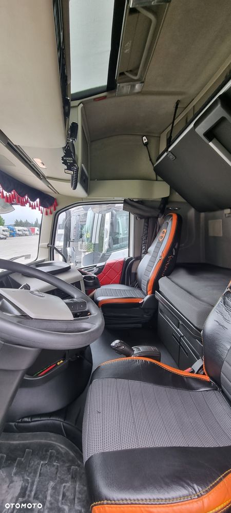 Volvo FH - 8