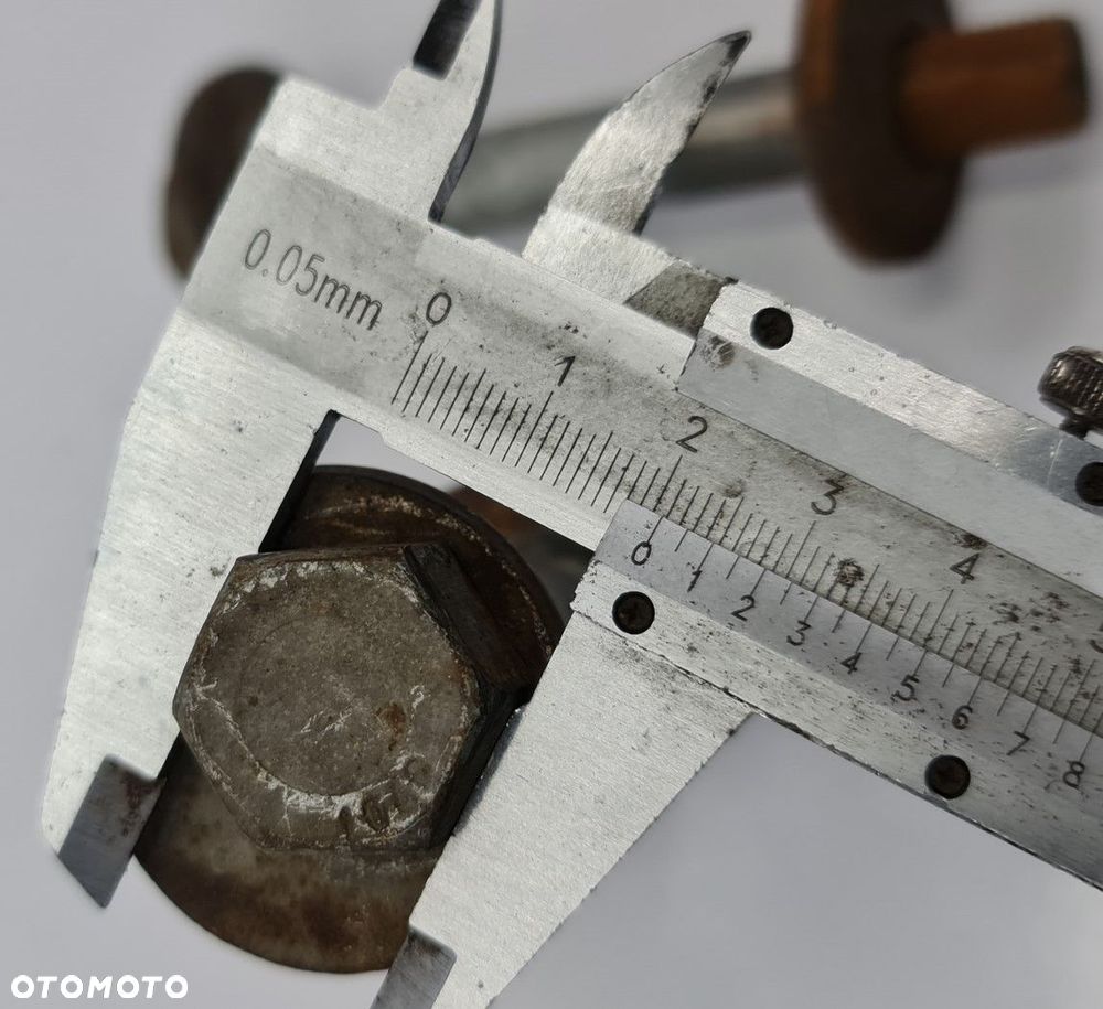 ŚRUBA MIMOŚRODOWA PORSCHE CAYENNE II 7P5 - 3