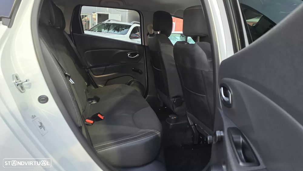 Renault Clio Sport Tourer 0.9 TCe Limited — fotografia 17