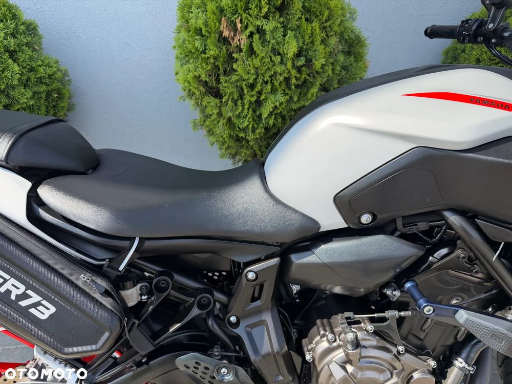 Yamaha MT - 19