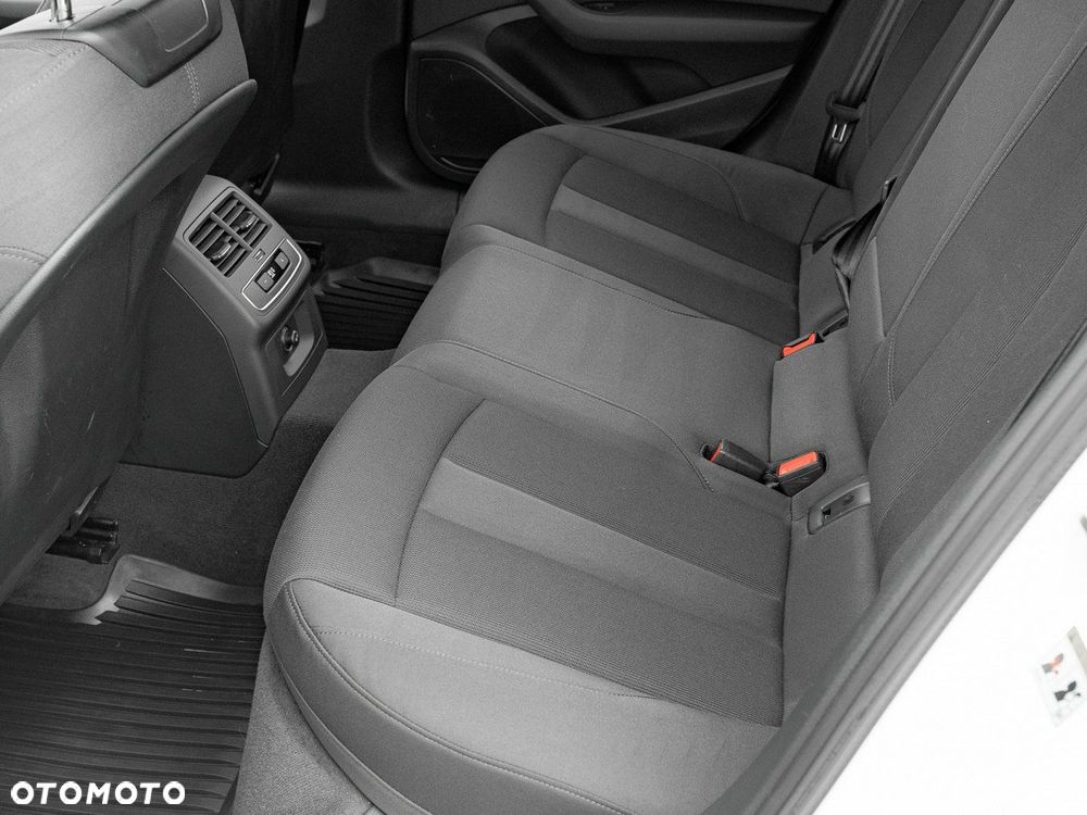 Audi A4 Limousine - 26