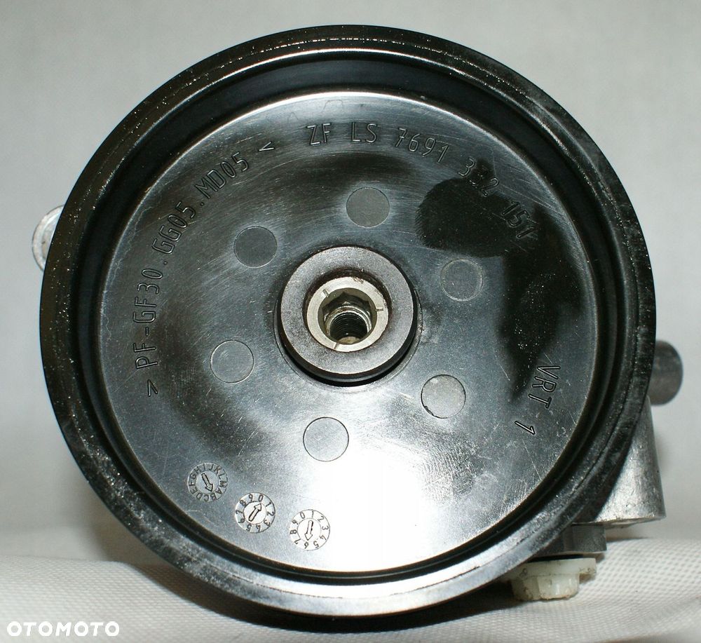 POMPA WSPOMAGANIA MERCEDES SPRINTER 006 466 52 01 - 1