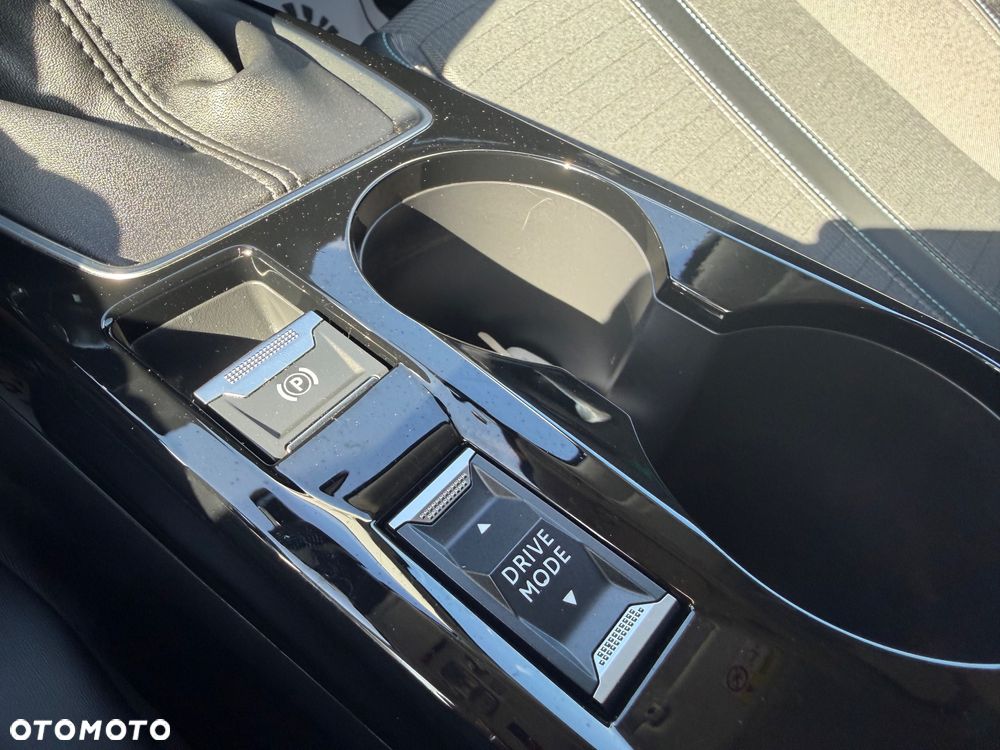 Peugeot 2008 1.2 PureTech Allure Pack S&S - 39