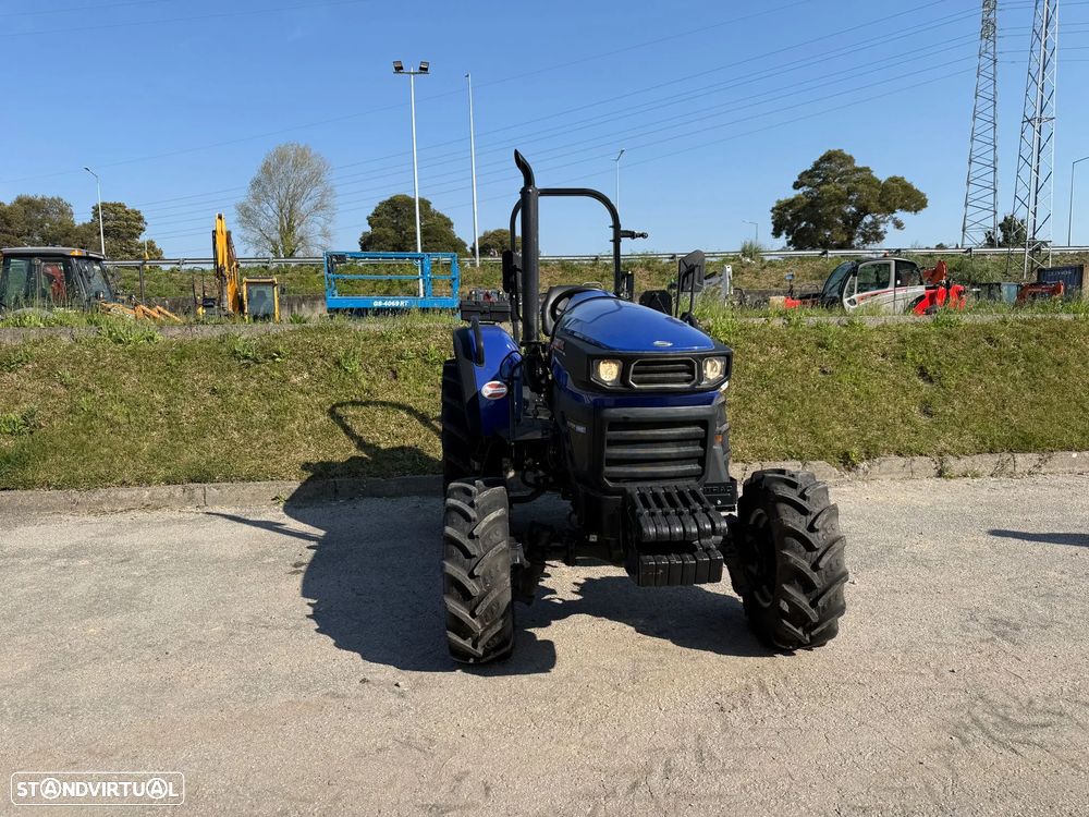 Outra não listada Farmtrac FT6050 - Trator 4X4 50cv (2026) - 3