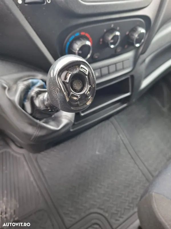 Iveco DAILY 35S14H-Carosare BOX IZOLAT TIP SNACK - 7