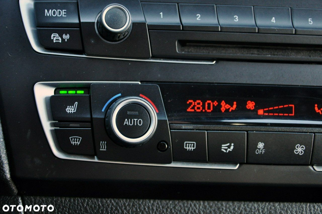 BMW Seria 1 - 33