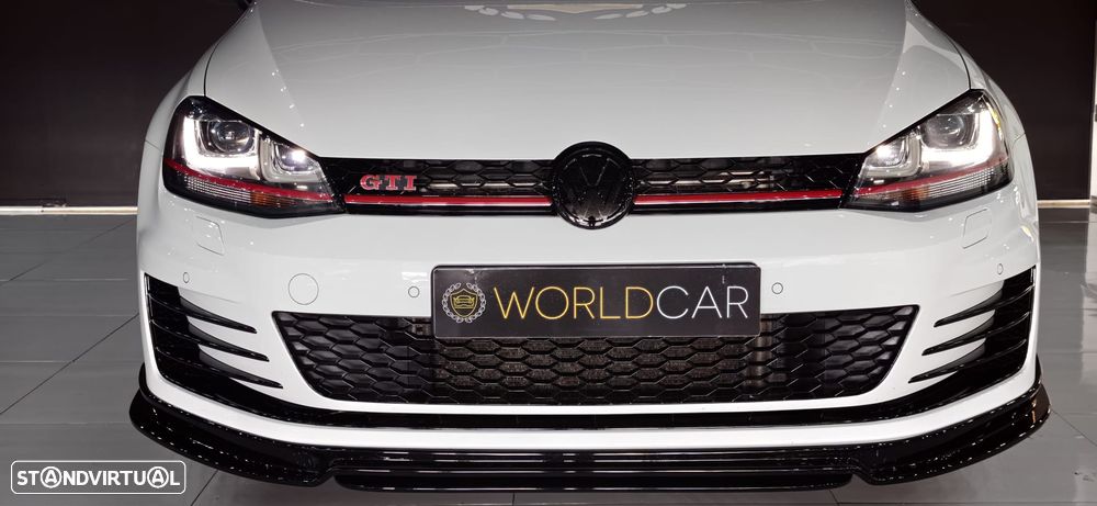 VW Golf - 30