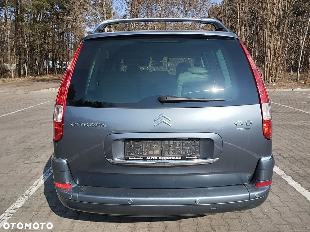 Citroën C8 HDi 165 Exclusive - 4