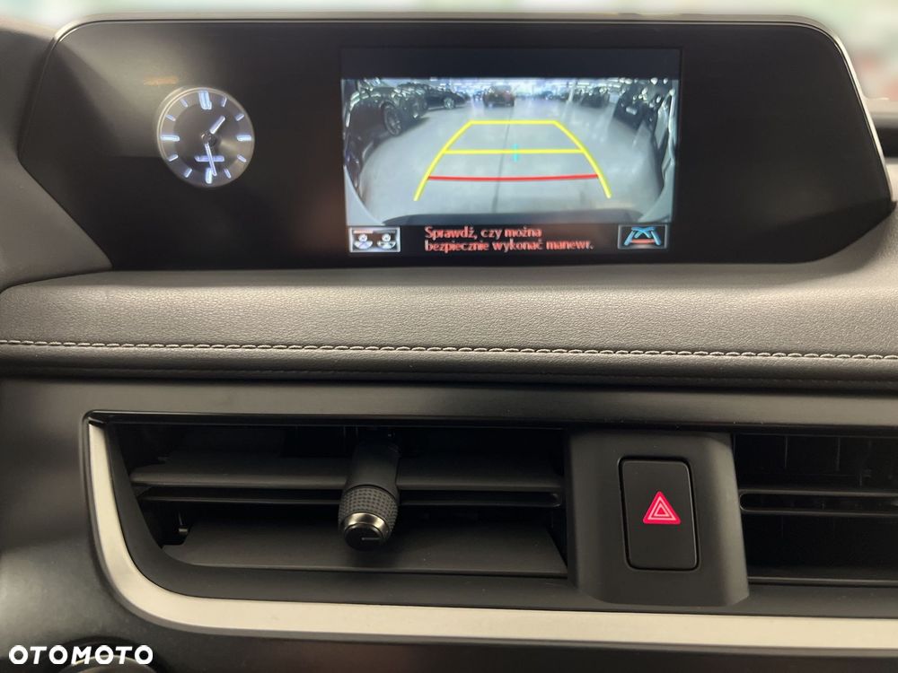 Lexus UX 200 GPF Business Edition 2WD - 26