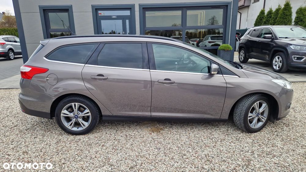Ford Focus SW 1.6 TDCi DPF Titanium - 24