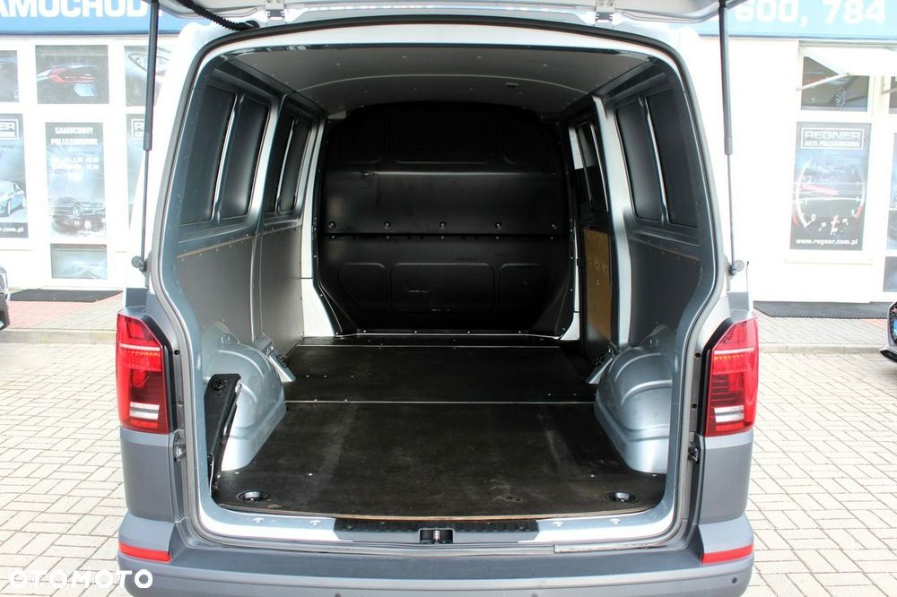 Volkswagen Transporter - 8
