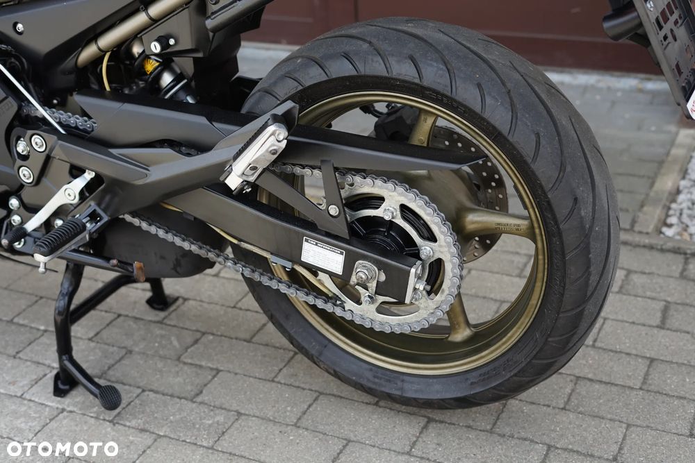 Yamaha XJ - 26