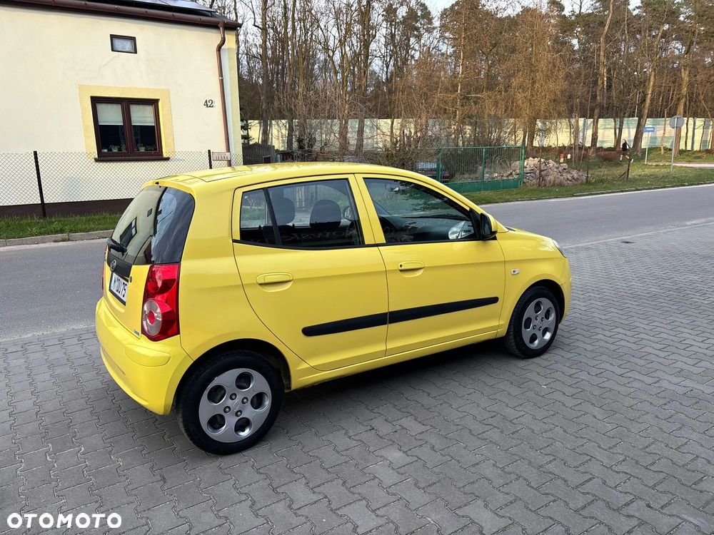 Kia Picanto - 15