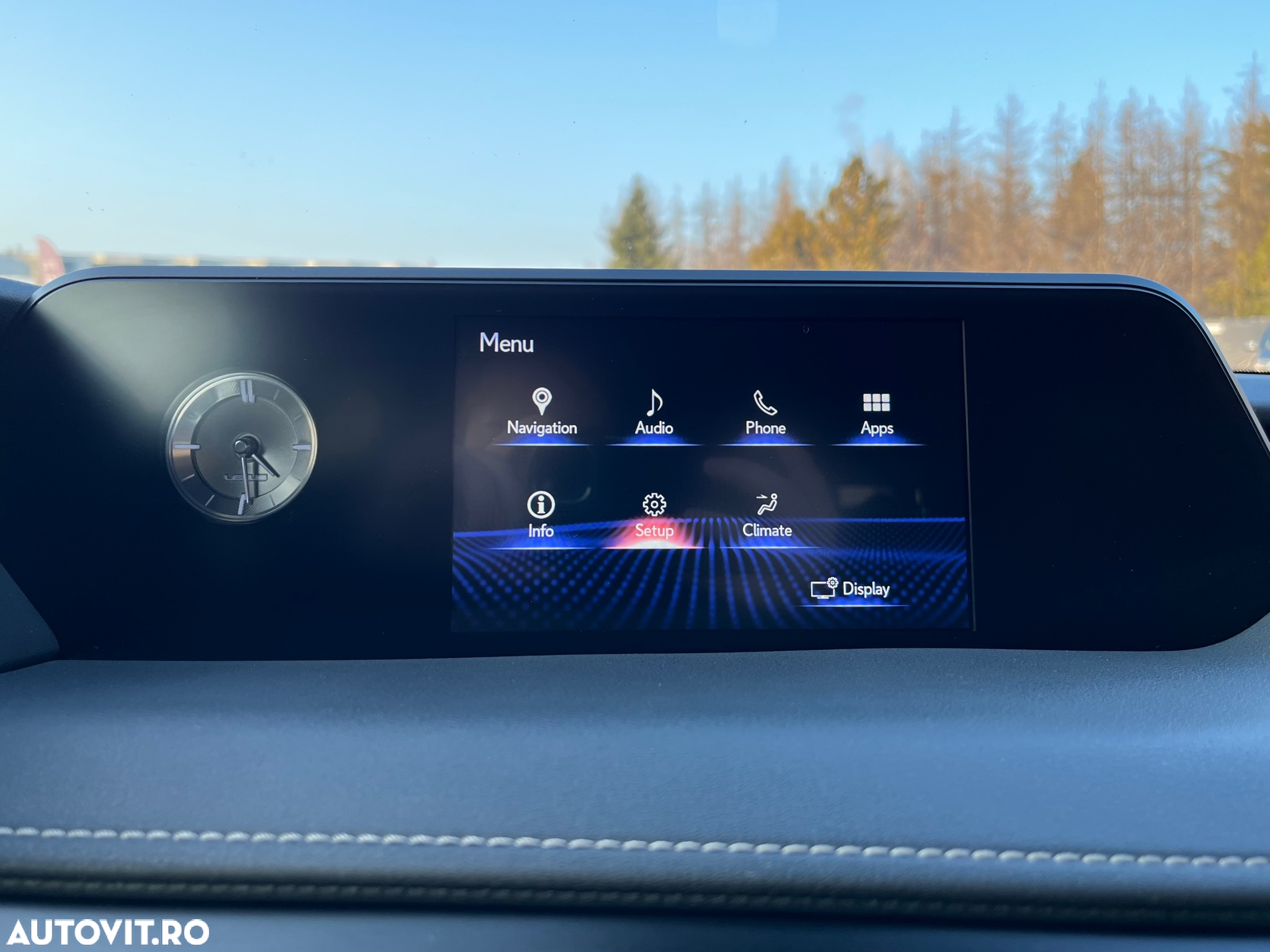 Lexus UX 250h 2.0L HEV 20H- (178 HP) 4X4 CVT Luxury - 31