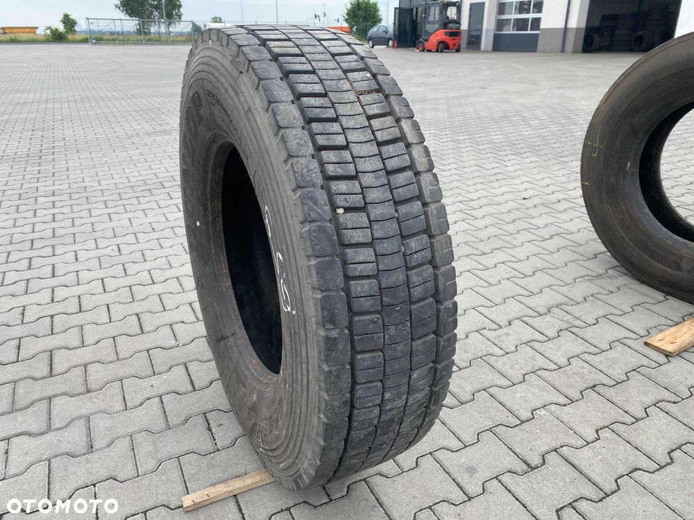 Opona 295/80R22.5 DUNLOP SP444 Napędowa 16-18mm - 1