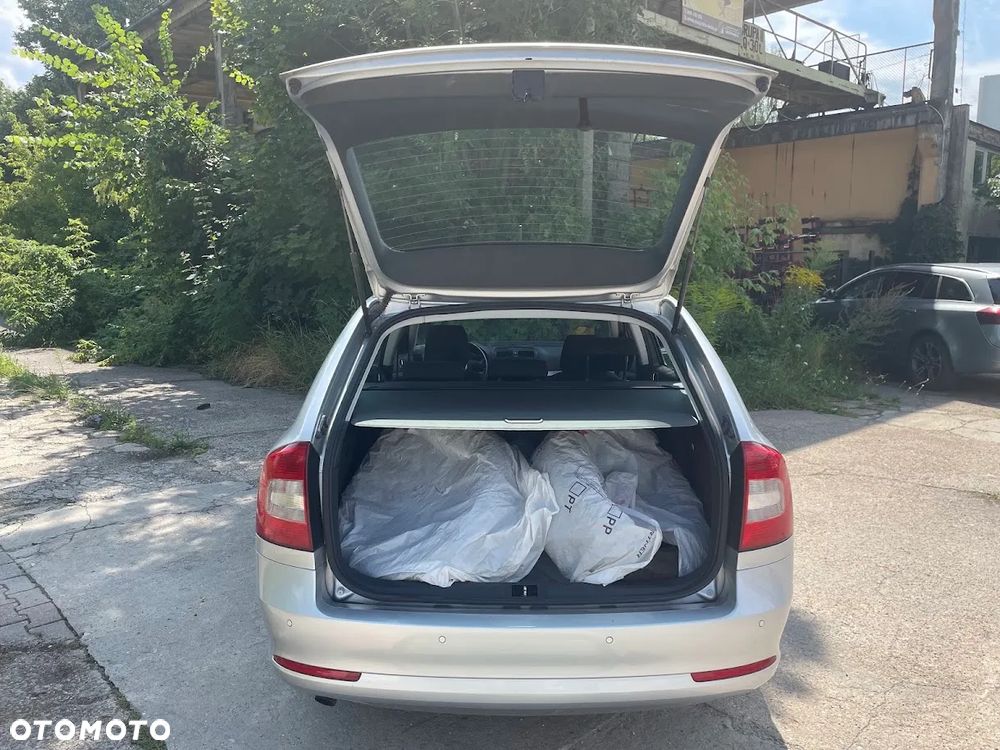 Skoda Octavia 2.0 TDI DPF Elegance - 5