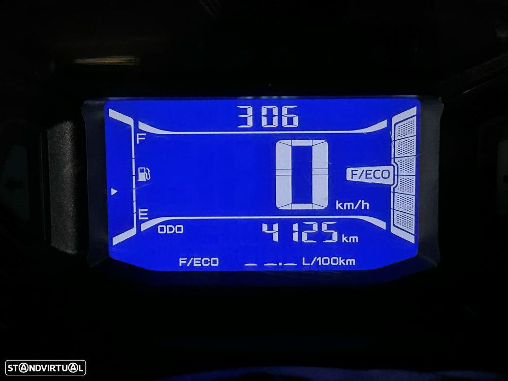 Yamaha NMAX 125 - 13