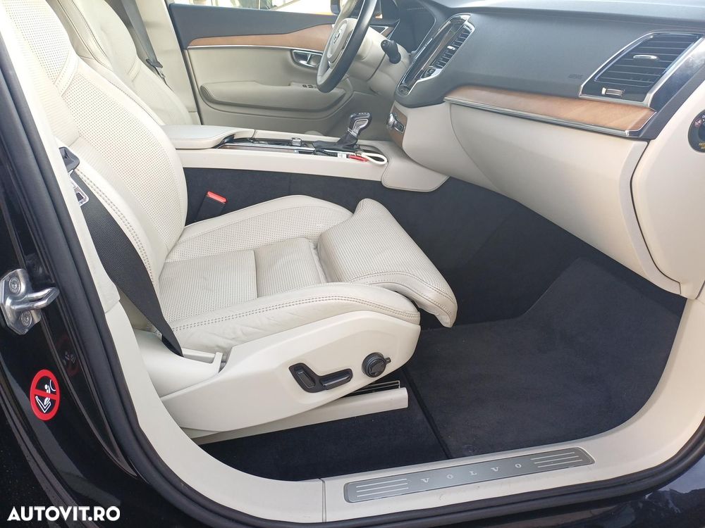 Volvo XC 90 D5 AWD Inscription - 24