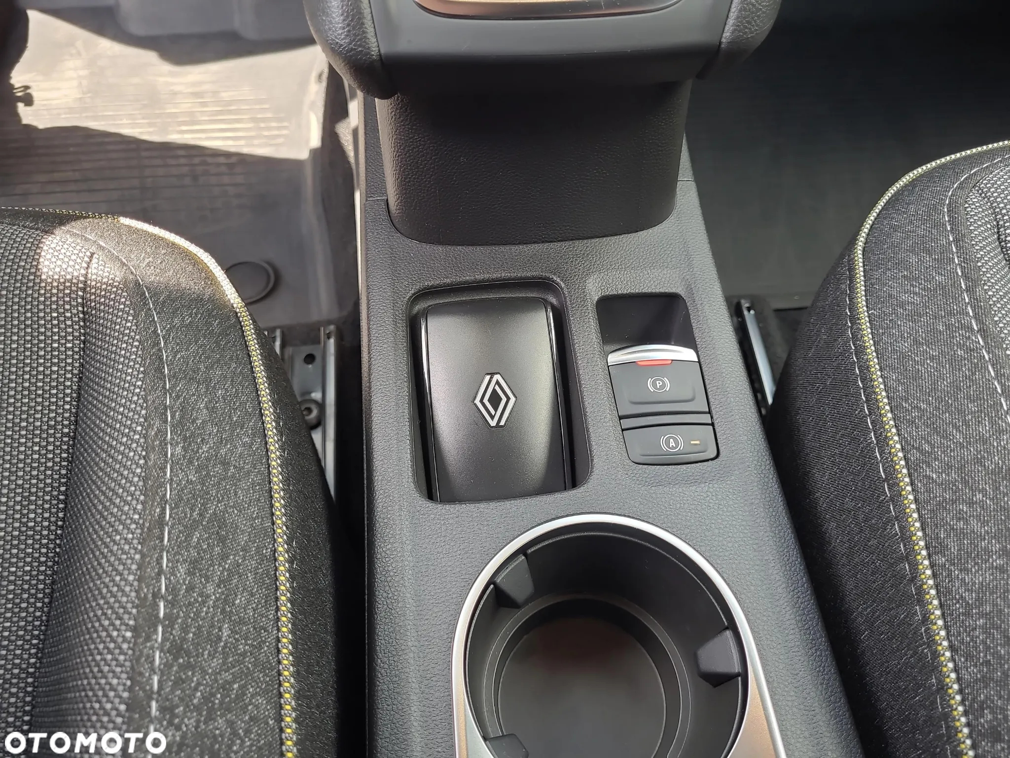 Renault Captur 1.0 TCe Techno - 19