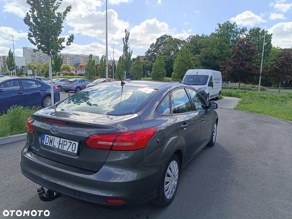 Ford Focus 1.6 Trend - 4