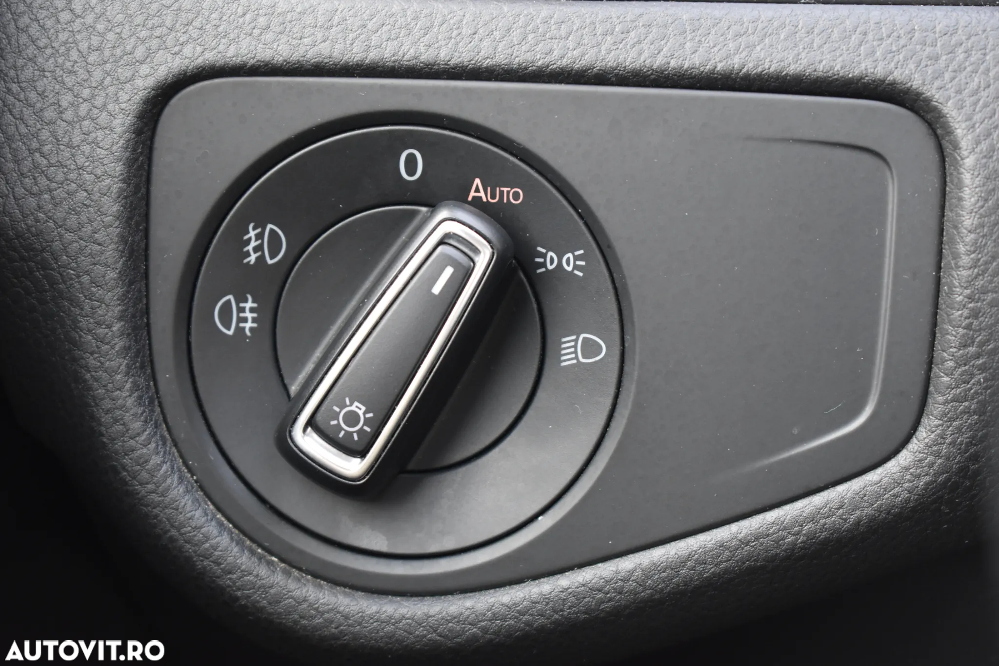 Volkswagen Golf 1.6 TDI Comfortline - 38
