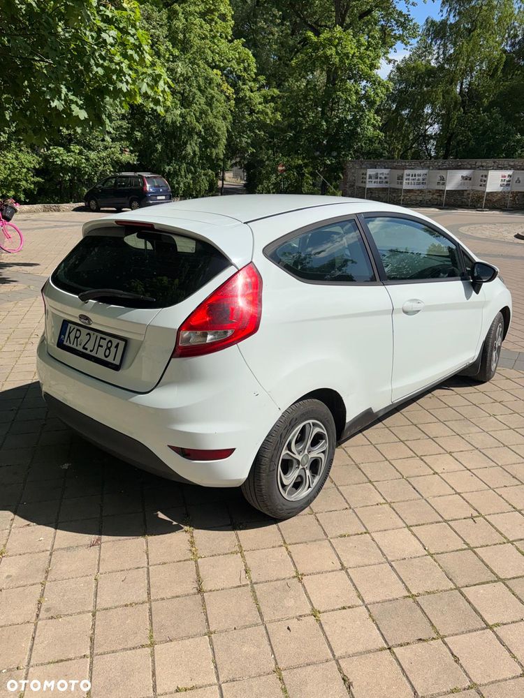 Ford Fiesta - 2