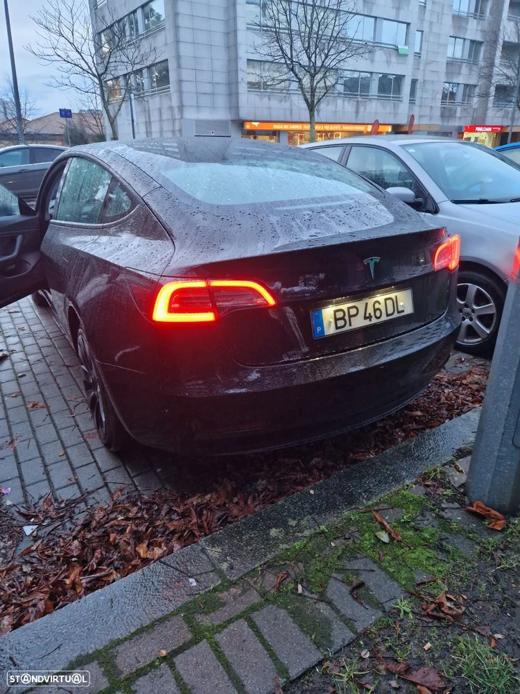 Tesla Model 3 Standard Range Plus RWD - 3