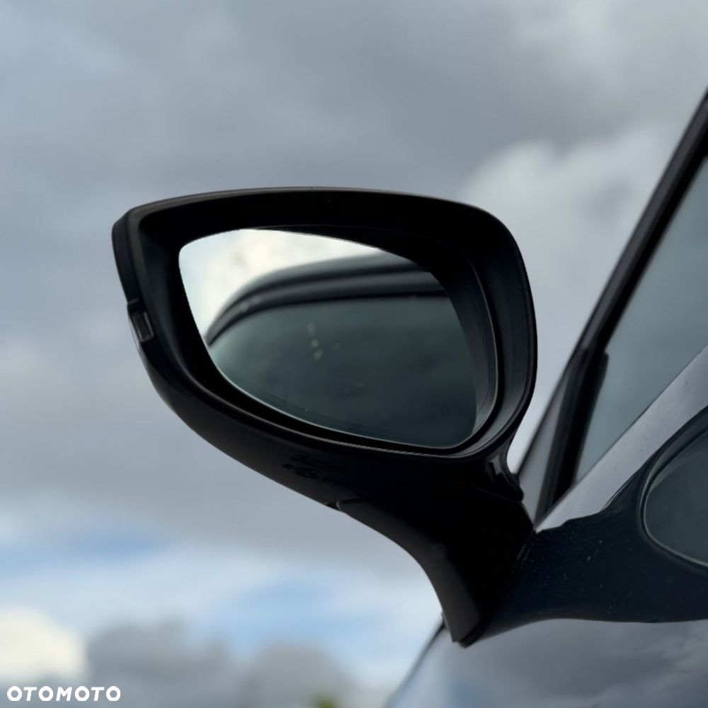 Mazda 3 - 15