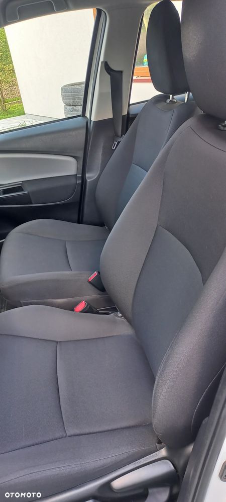 Toyota Yaris 1.5 Active - 7