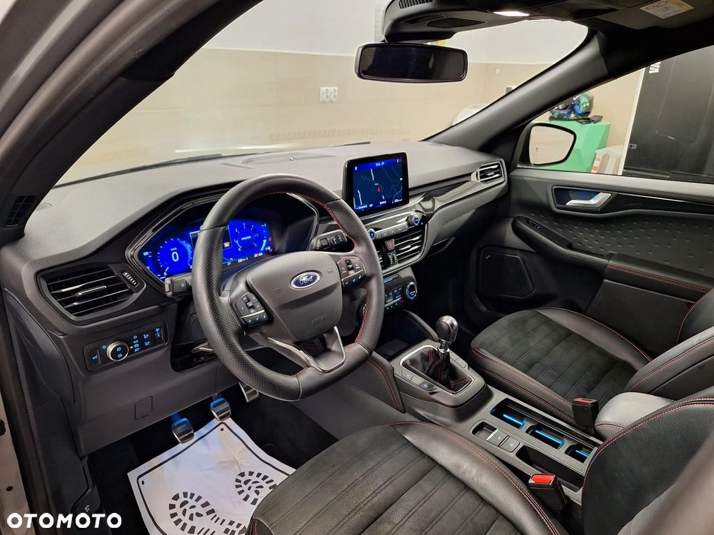Ford Kuga 2.0 EcoBlue Hybrid ST-LINE X - 16