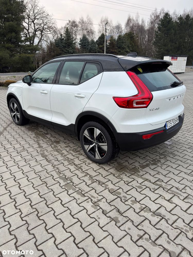 Volvo XC 40 T5 Plug-In Hybrid Plus Dark - 4
