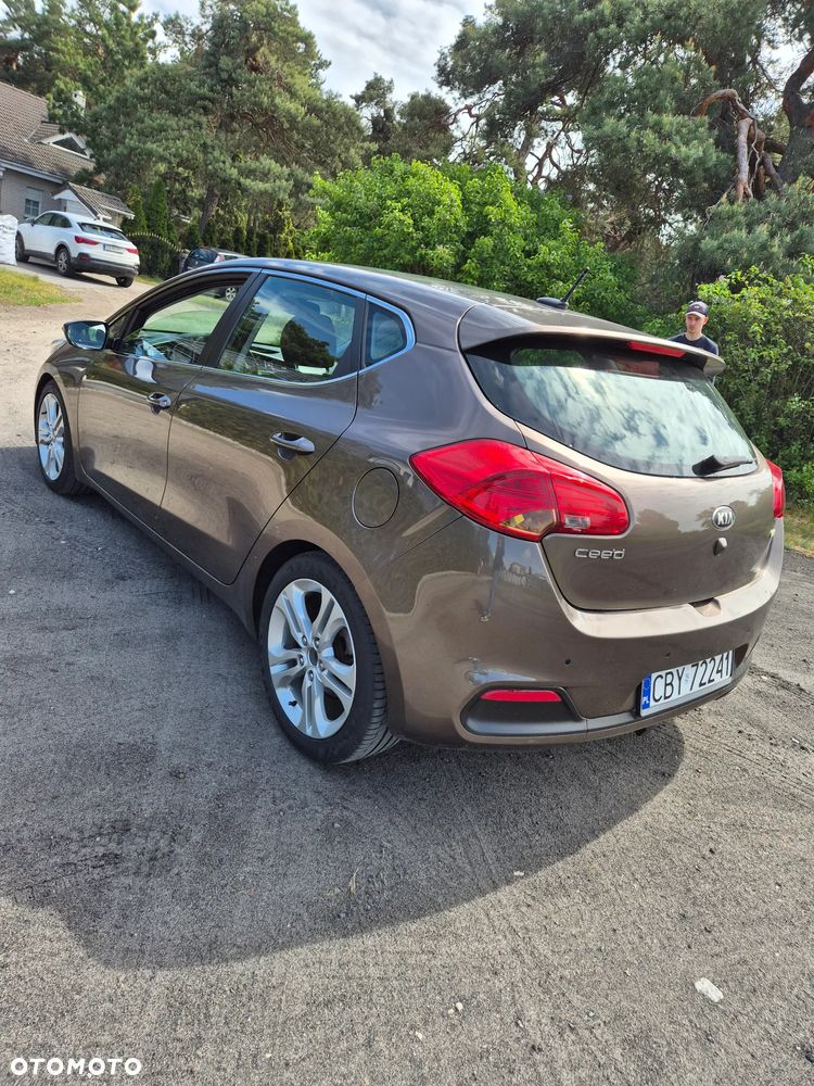 Kia Ceed - 7