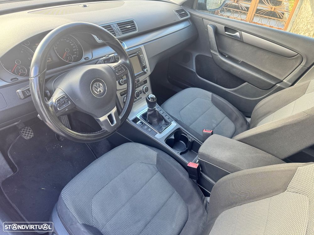 VW Passat Variant 2.0 TDi Sportline - 5